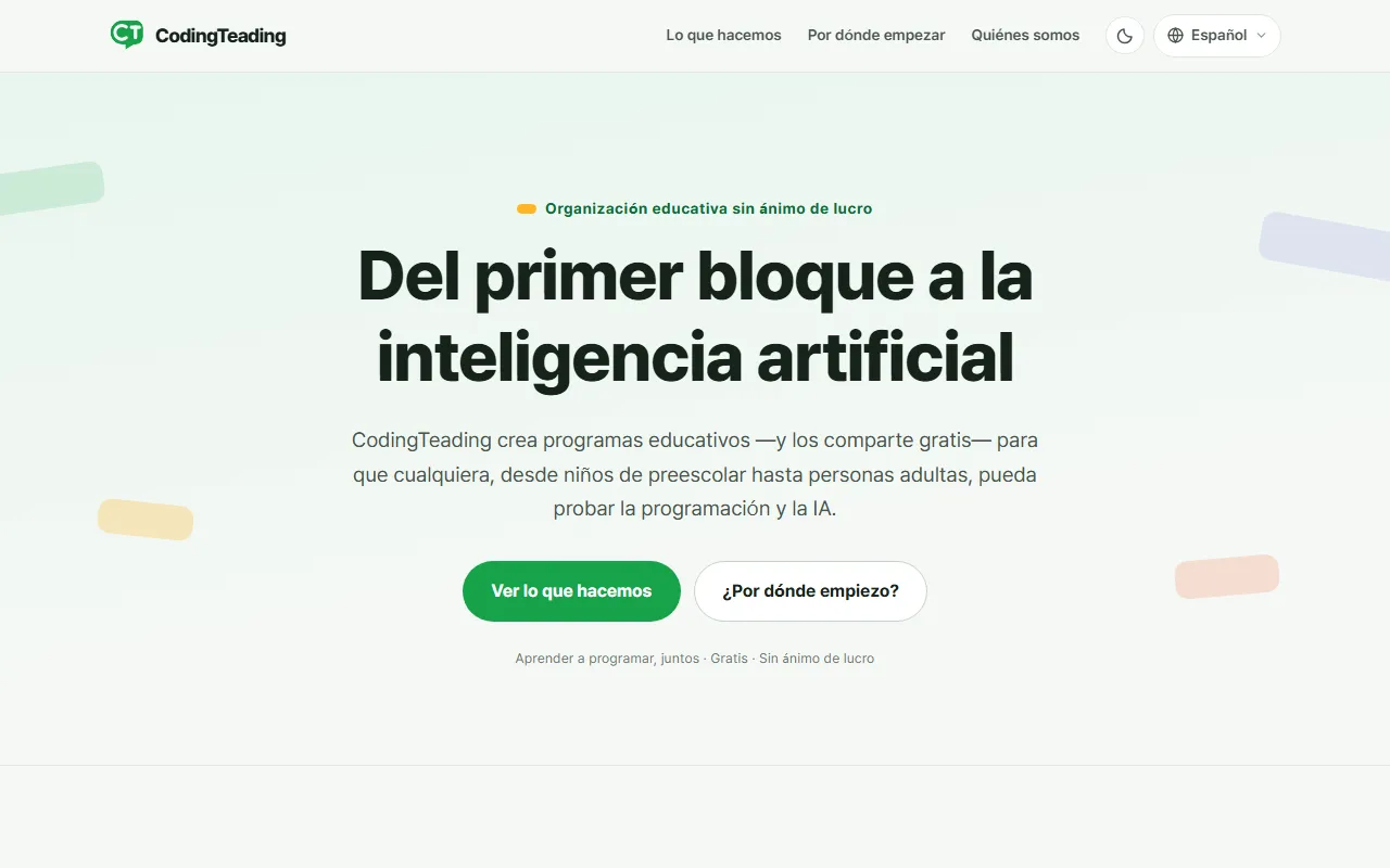 La página principal de CodingTeading: "Desde el primer bloque infantil hasta la inteligencia artificial"